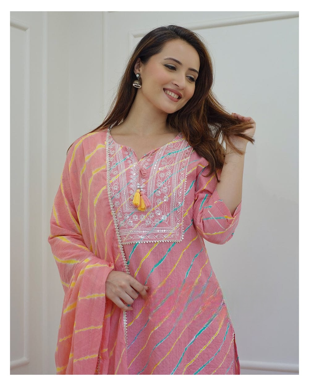 Rayon Fabric Straight Kurti Pant With Malmal Dupatta