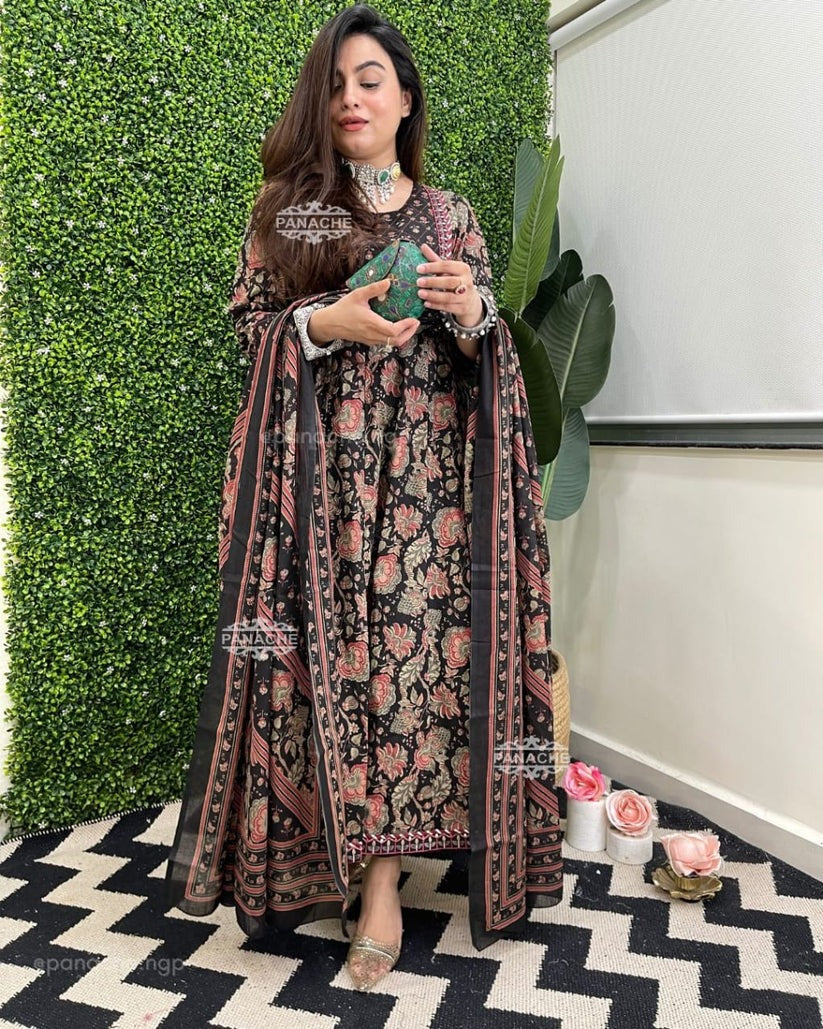 Noori Anarkali Kurta Set with Dupatta