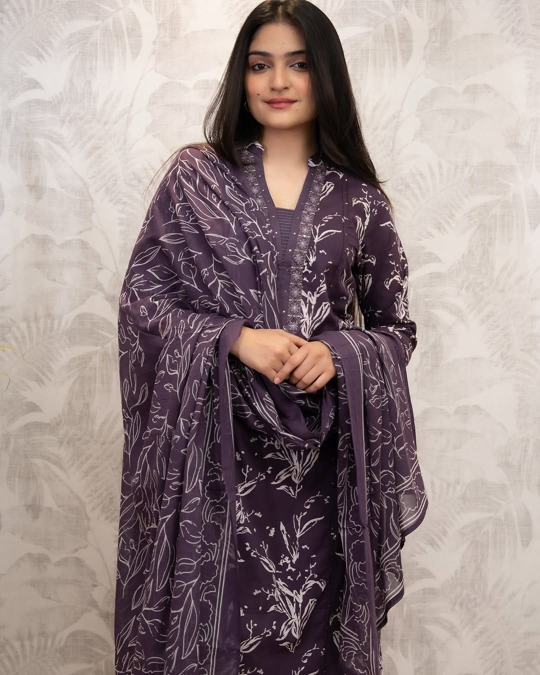 Pure fine Cotton fabric Embroidery Work Kurti with Pant with cotton 100-100 Dupatta