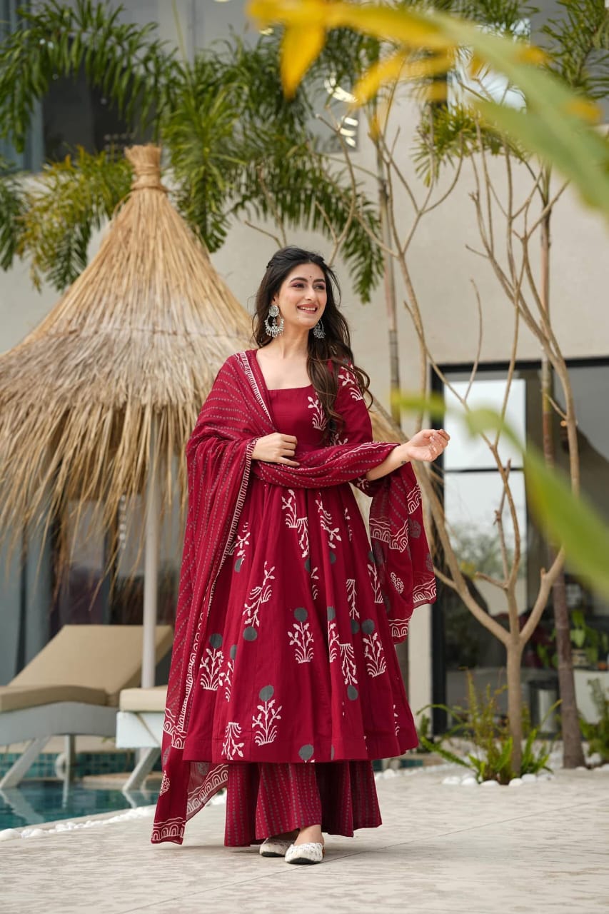 Anarkali Kurta Set With Dupatta Set For Women (RED)